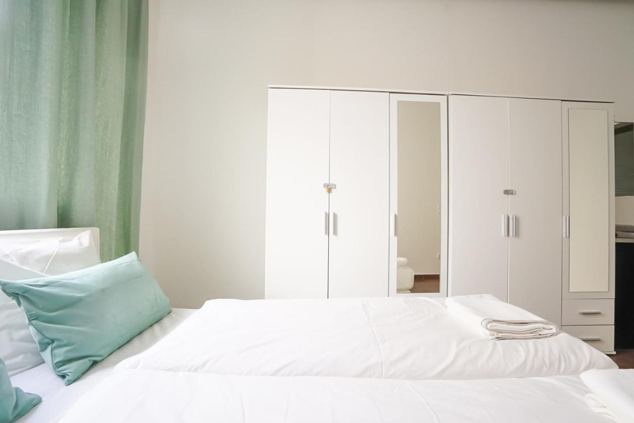 Wonderful Big Apartment Near Yppen Market Viena Exterior foto